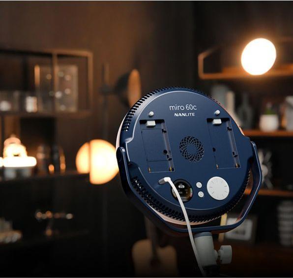 Immagine prodotto Nanlite Miro 60C LED Full-Colour Round Panel Light (Midnight Blue)