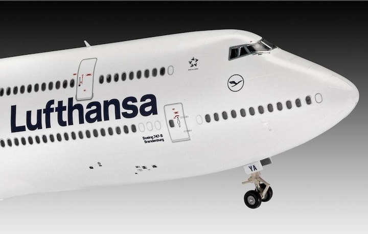 Actual product image Revell Boeing 747-8 New Livery