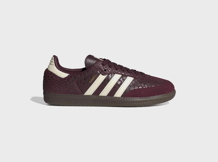 Cream White, gold metallic, Maroon