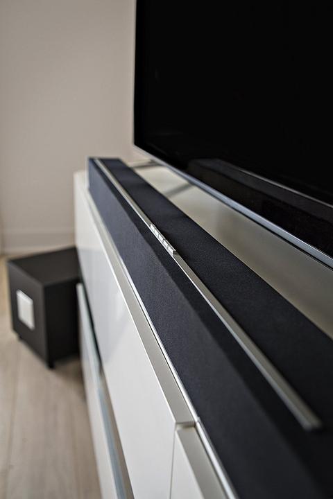 Produktbild Definitive Technology W Studio (200 W, 5.1 Kanal)