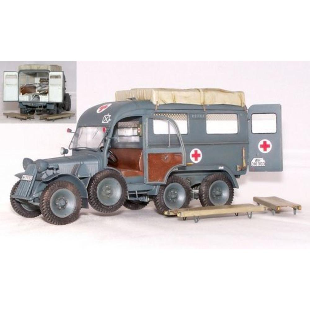 Plus Model Deutscher Krankenwagen Kfz.31 Steyr 640