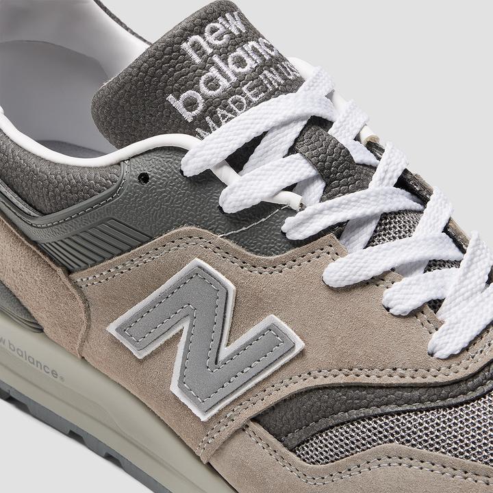 Produktbild New Balance U997GY (36)
