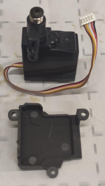 DF-Models Lenkservo mit Halterung