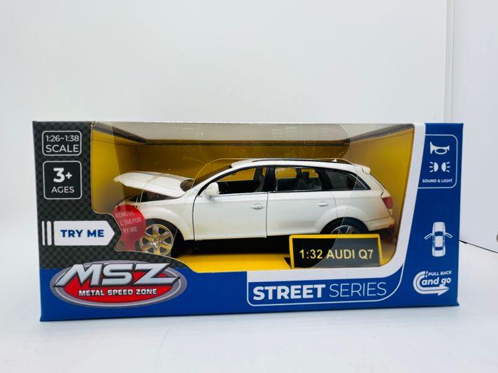 Produktbild MSZ Die-Cast Modell Audi Q7, 1:24