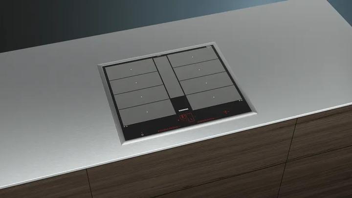Actual product image Siemens EX645LYC1E + HZ9CF240, induction hob, pan, EX96VIS3