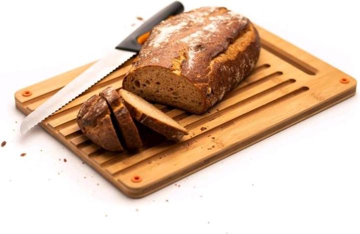 Actual product image Fiskars Functional Form Cutting Board and Bread Knife Set