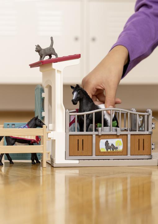 Image du produit Schleich Box pour chevaux avec jument et poulain
