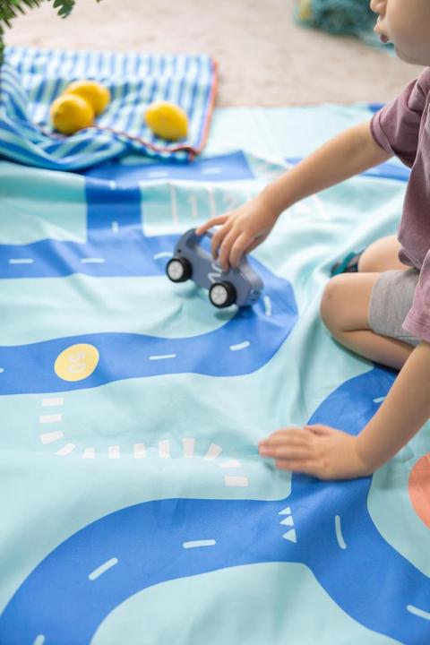 Actual product image Lumarko QUUT Dwustronny recznik plazowy PlayTowels L (180 x 100cm) Road (180 x 100 cm)