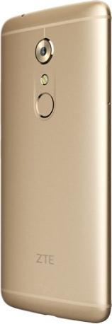 Actual product image ZTE Axon 7 (64 GB, Ion Gold, 5.50", Hybrid Dual SIM, 4G)