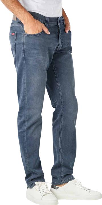 Actual product image Mustang Oregon Tapered Jeans Blue Black (W32/L30)