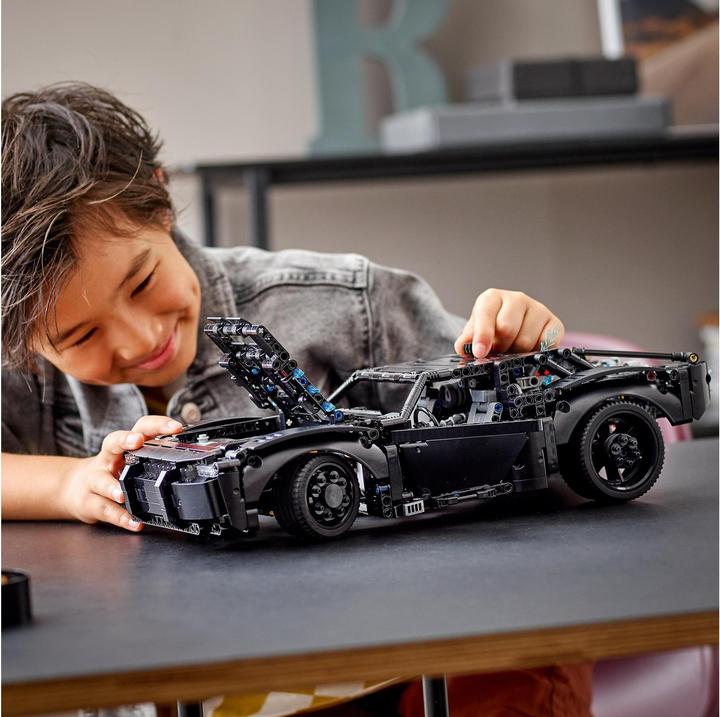 Produktbild LEGO Batmans Batmobil (42127, LEGO Technic)