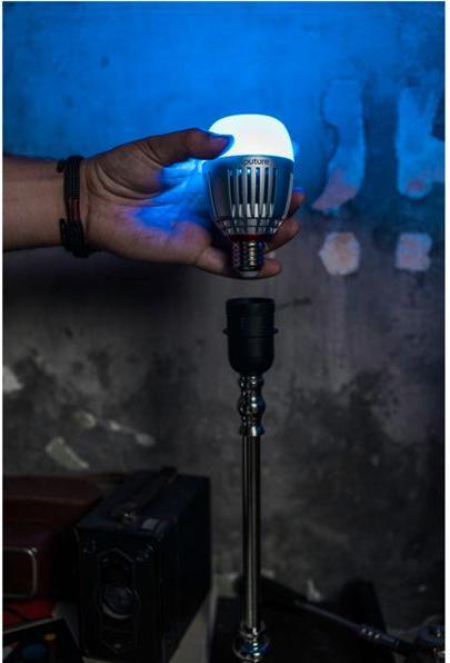 Actual product image Aputure Accent B7c