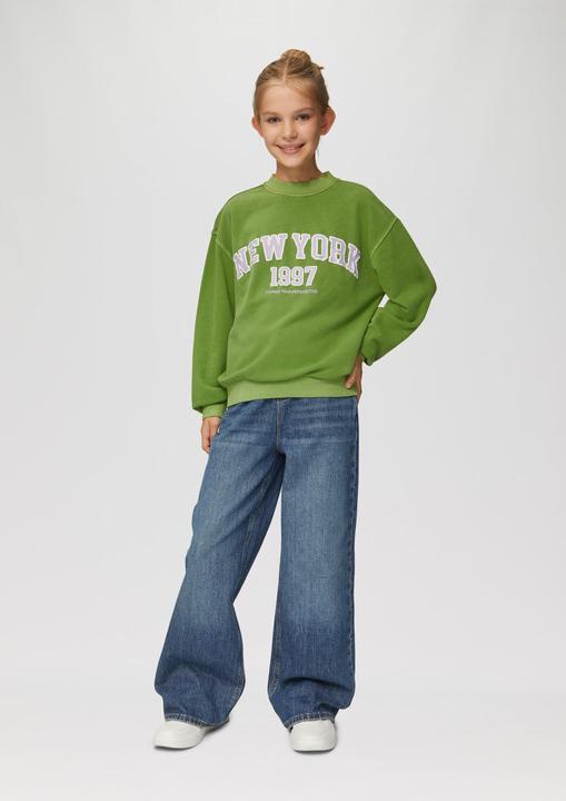 Produktbild s.Oliver Sweatshirt Oversized-Sweatshirt mit Waschung und Frontprint (M)