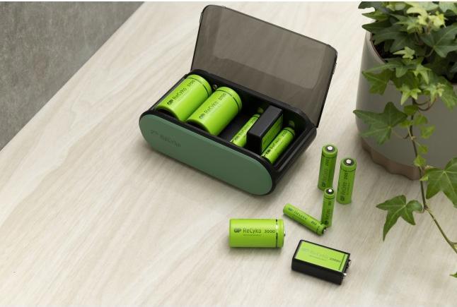 Produktbild GP Batteries Universal Charger R21 (1 Stk., AA, AAA, C, Ladegerät ohne Akku)