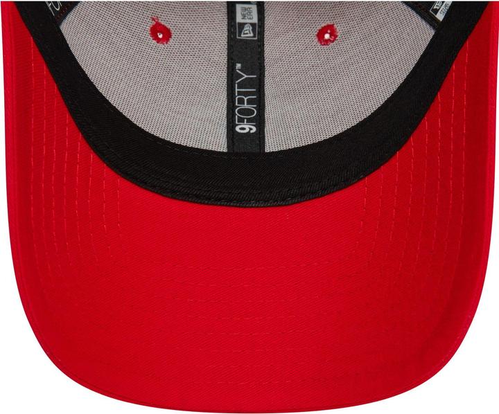 Actual product image New Era 9Forty Strap Cap - OUTLINE New York Yankees red