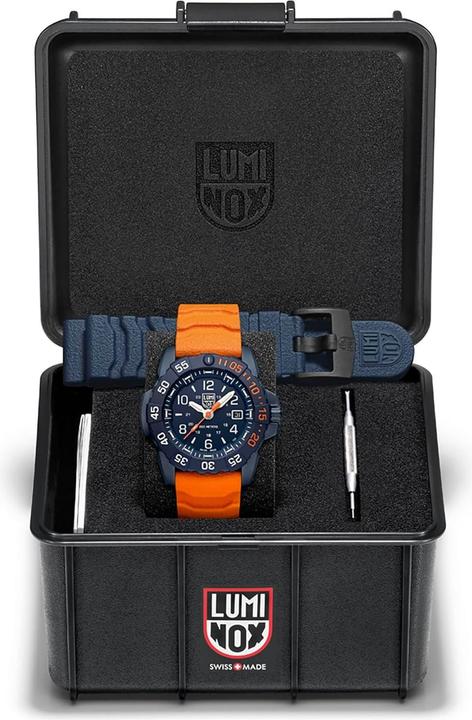 Actual product image Luminox Navy Seal XS.3253.CBNSF.SET (Analogue wristwatch, 45 mm)