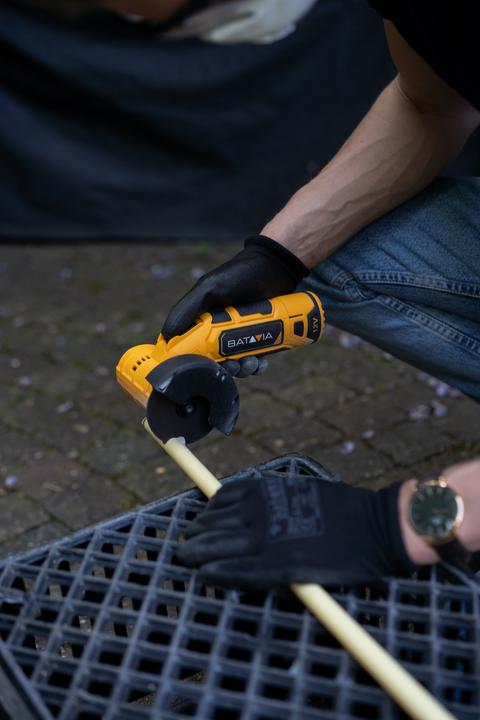 Produktbild Batavia 12V Akku-Winkelschleifer 76 mm (ohne Akku und Ladegerät) (76 mm)