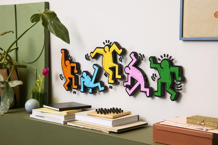Actual product image LEGO Keith Haring - Dancing figures (LEGO Art)