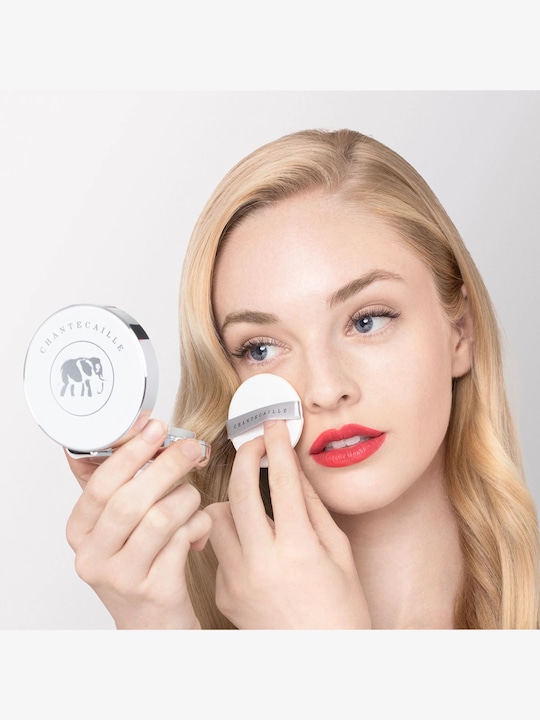 Actual product image Chantecaille Future Skin Cushion Foundation Aura (Aura)