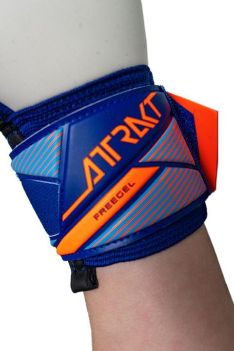 Actual product image Reusch Attrakt Freegel Advance (11)