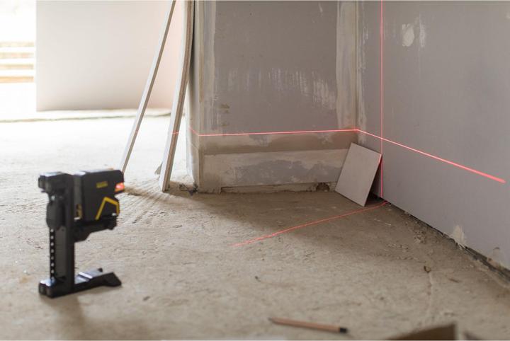 Actual product image Black & Decker Cross lines5spot laserFATMAXred