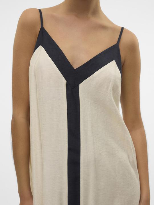 Actual product image Vero Moda VMDENISE Langes Kleid Kleid (S)