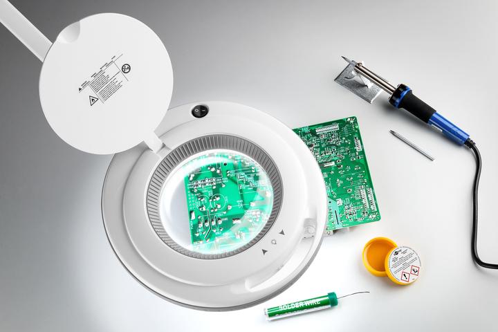 Produktbild Goobay LED-Klemm-Lupenleuchte, 9 W (730 lm)