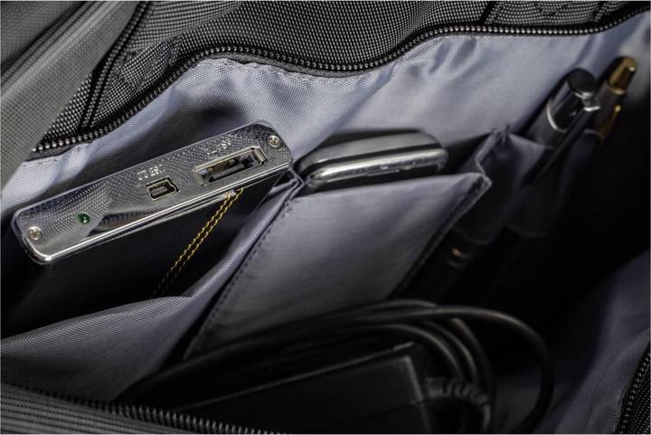 Actual product image Rivacase Central (15.60", Universal)