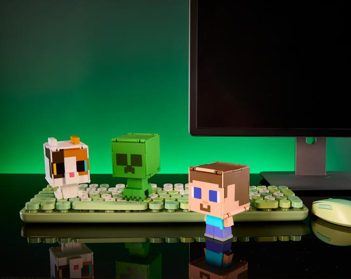 Produktbild Minecraft Flippin' Figure Steve + Iron Armor Steve