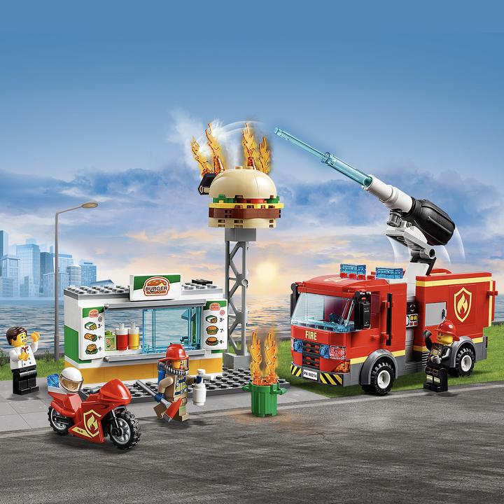 Produktbild LEGO Feuerwehreinsatz im Burger-Restaurant (60214, LEGO City)