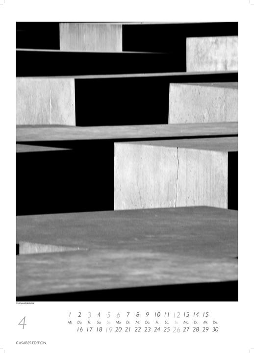 Actual product image Berlin schwarz-weiss 2026 S 29x21cm