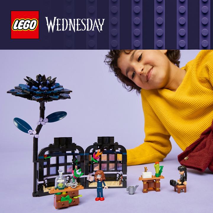 Produktbild LEGO Schwarze Dahlie (76784, LEGO Wednesday)