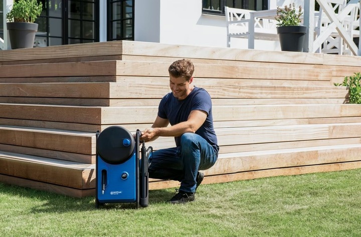Actual product image Nilfisk Vacuum cleaner Core 150-10 PowerControl EU pressure washer Upright electric 468 l/h 2000 W B (Electrical connection)