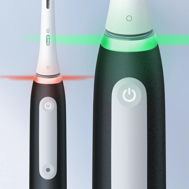 Actual product image Oral-B iO Series 3
