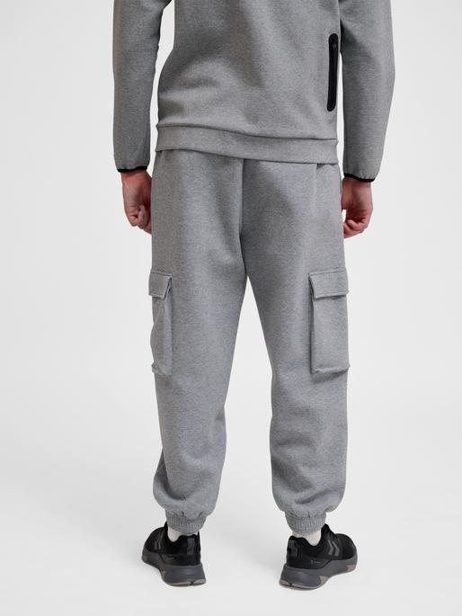 Actual product image hummel Hmltech Fleece Loose Cargo Pants (L)