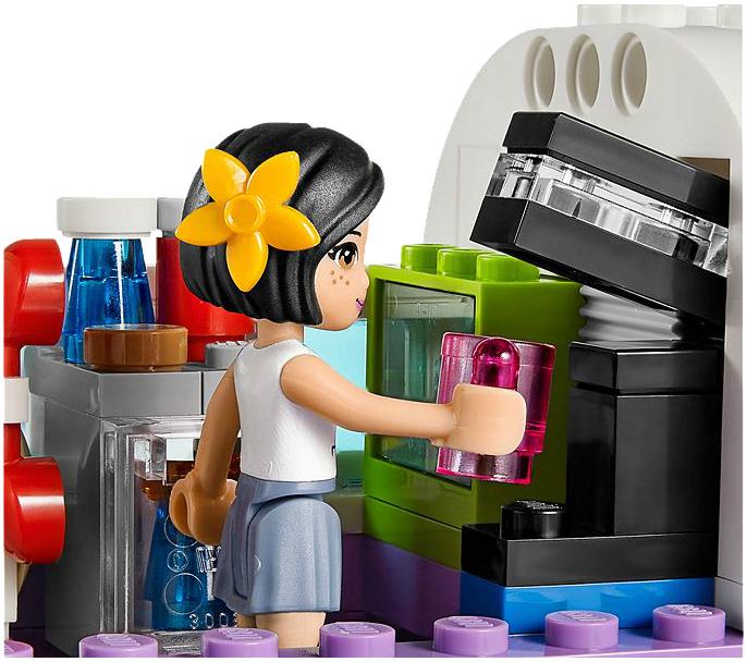 Actual product image LEGO Heartlake Airport (41109, LEGO Friends)