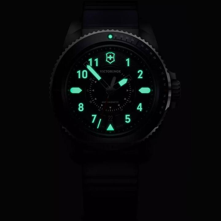 Actual product image Victorinox Journey 1884 (Diving watch, 43 mm)