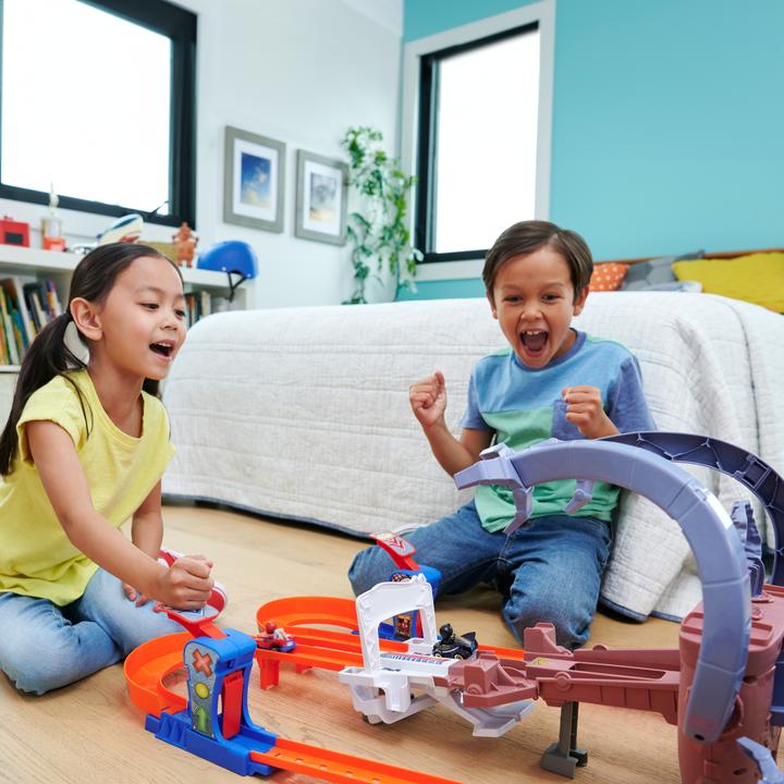 Produktbild Hot Wheels Pista Racerverse Spider-Man