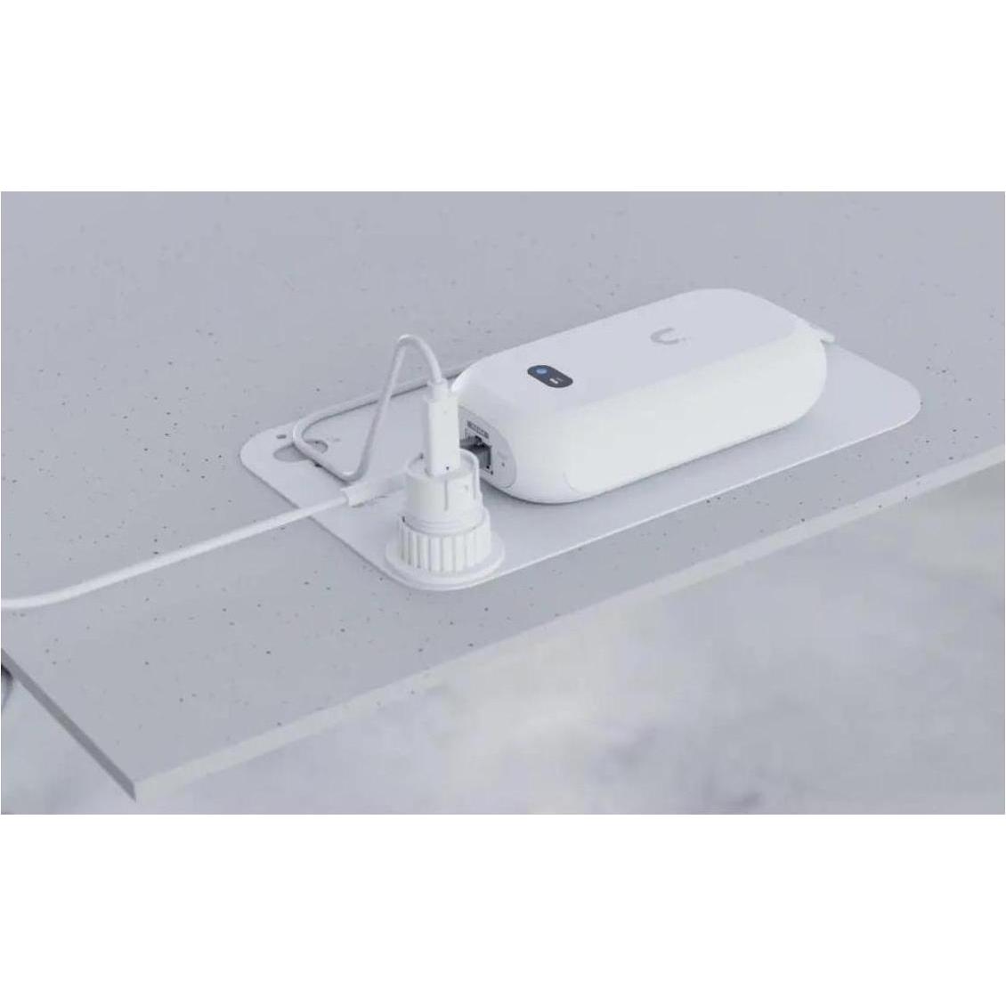 Ubiquiti UACC-AI-THETA-CMS - Sistema di montaggio a soffitto per AI Theta che supporta un Hub e qualsiasi AI (Kit di montaggio), Accessori per telecam