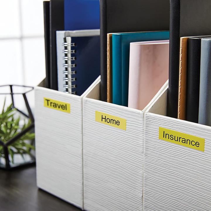 Produktbild Dymo Selbstklebendes Etikettenband (1.20 cm, Gelb, Schwarz)