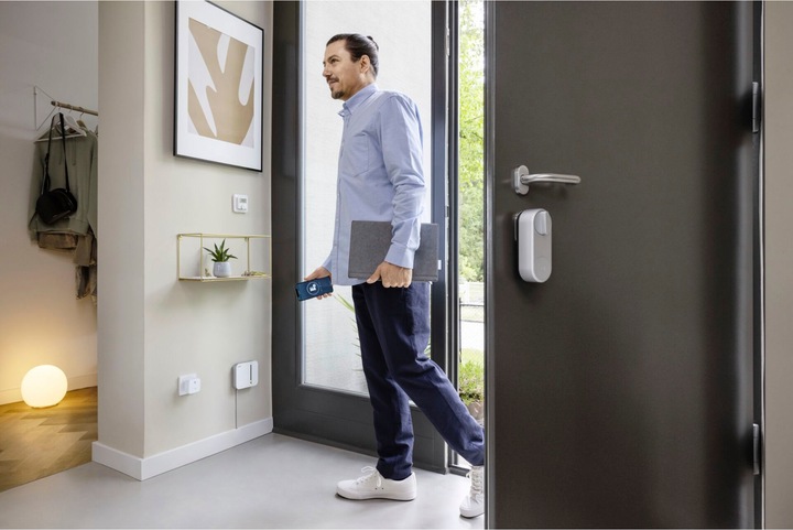 Produktbild Bosch Smart Home Yale Linus Türschloss (Smartphone)