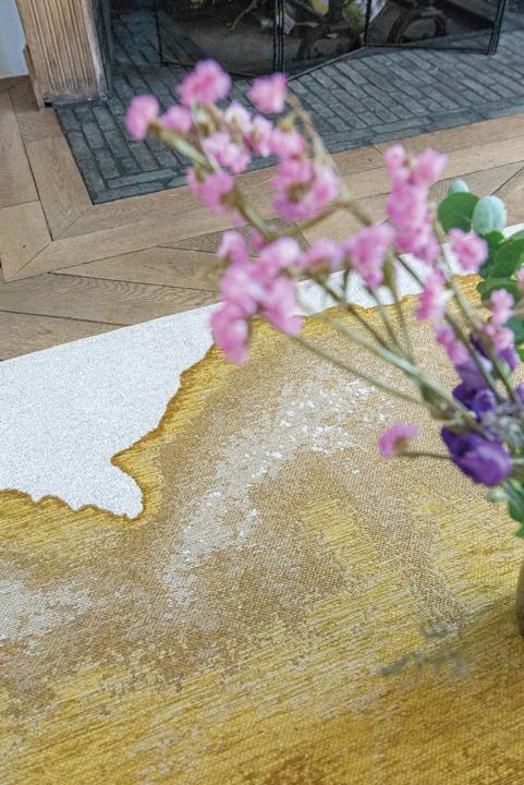 Actual product image Louis de Poortere Meditation Lagoon (140 x 140 cm)