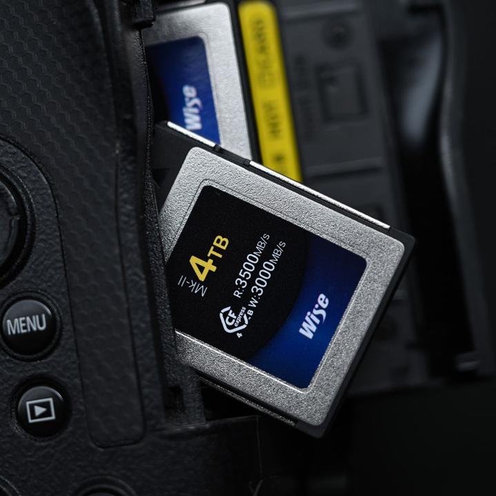 Actual product image Wise CFexpress 4.0 Type B Mk-II 2TB WI-CFX4-B2048M2 (2000 GB, CFexpress type B)