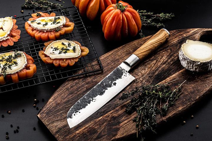 Produktbild Forged Santokumesser (18 cm)