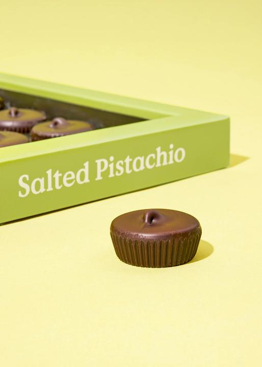 Image du produit KoRo Bio dunkle Rundpralinen mit Pistazienmus-Füllung (160 g)