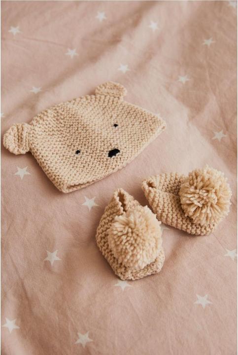 Actual product image DMC Gift of Stitch knitting set teddy hat & shoes