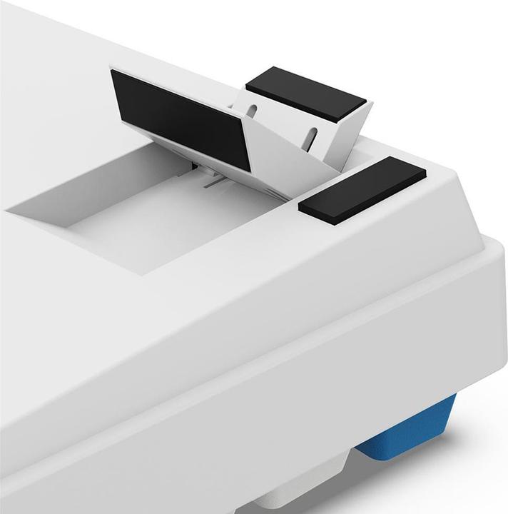 Actual product image Sharkoon SGK50 S4 Gen2 PBT wh Gateron GPRO yellow DE (DE, Cable)