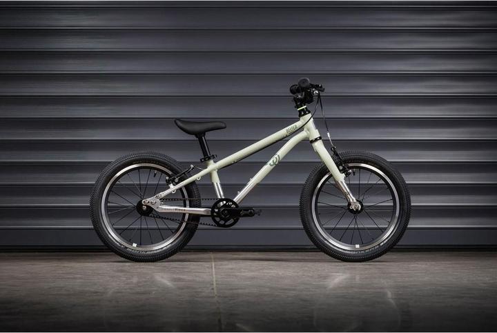 Actual product image Early Rider Belter (16")