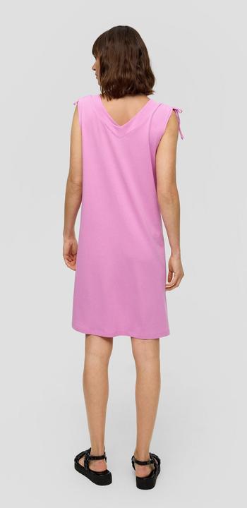 Produktbild S.Oliver Kleid Kleid mit V-Ausschnitt und Binde-Detail (40)