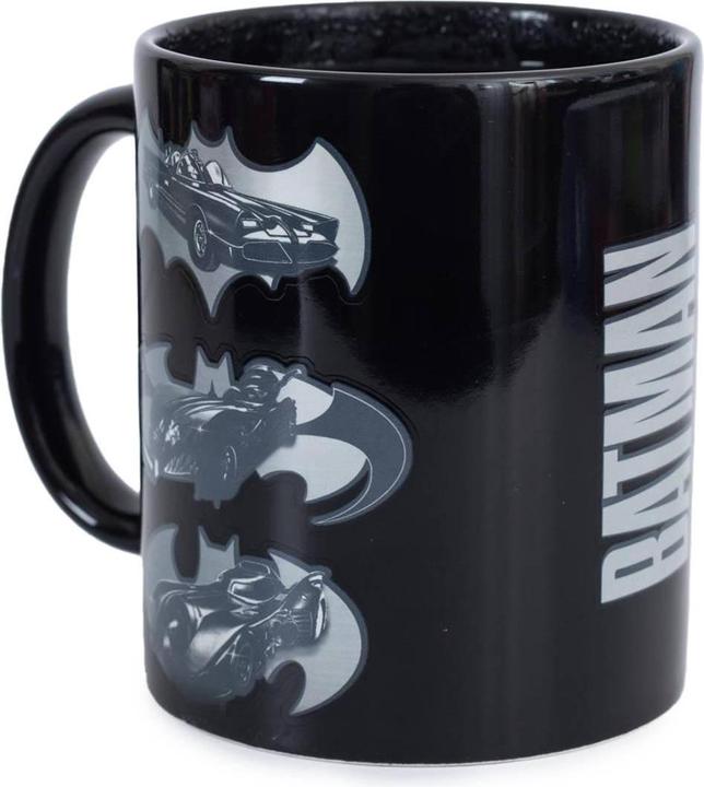 Actual product image Batman Heat Changing Mug (315 ml)